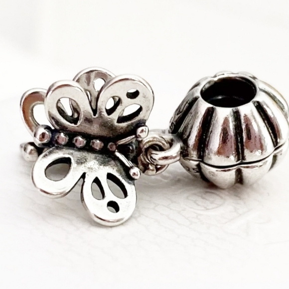 PAIR of Pandora charm dangle " Friends forever " #790531 - Picture 4 of 14